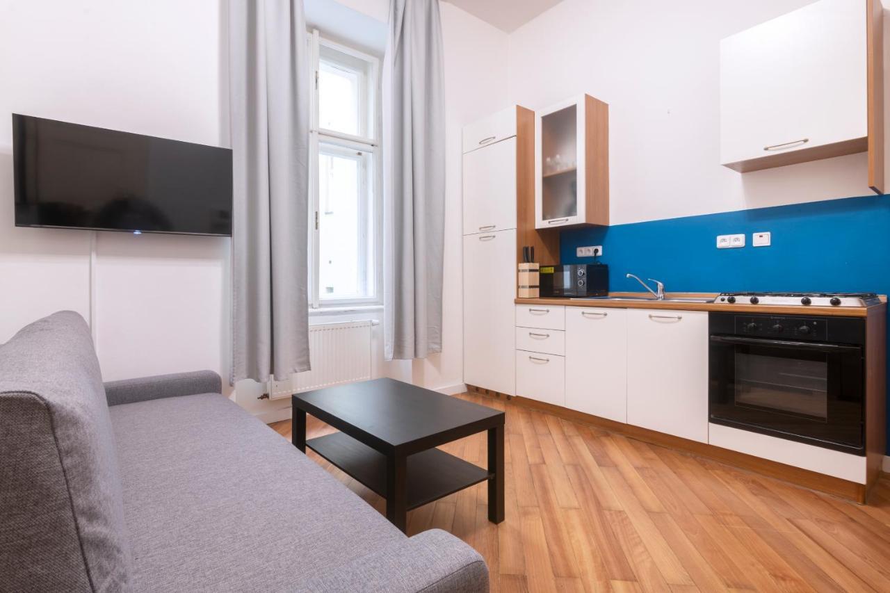 Moonlight Apartments Old Town Прага Экстерьер фото