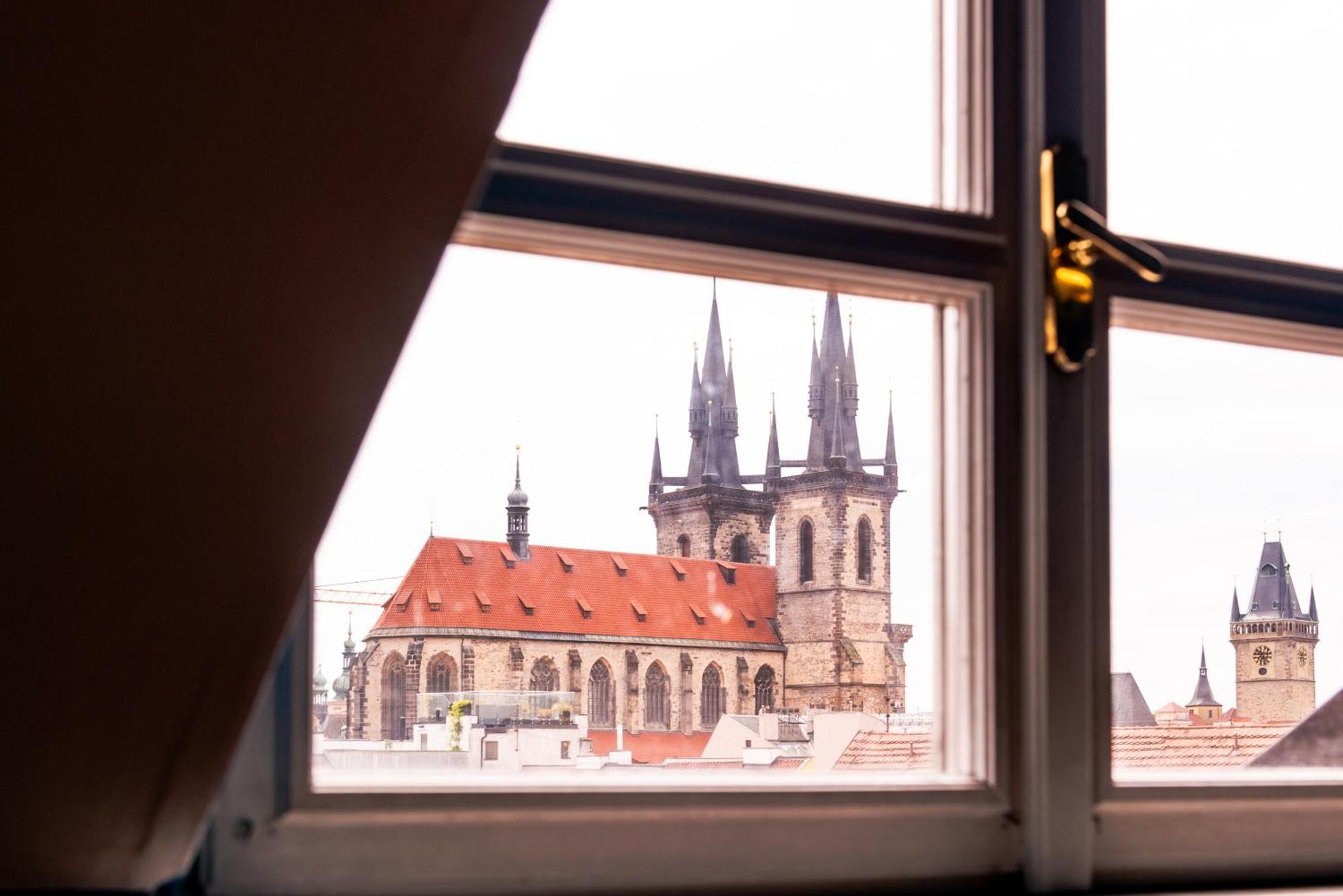 Moonlight Apartments Old Town Прага Экстерьер фото